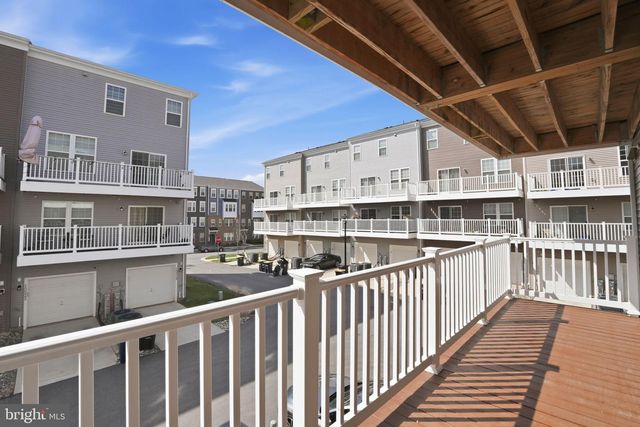 10501 JOHN GLENN ST, Lanham, MD 20706