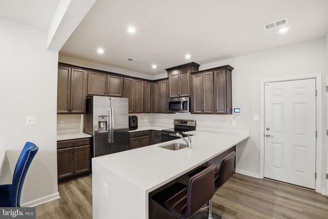 10501 JOHN GLENN ST, Lanham, MD 20706
