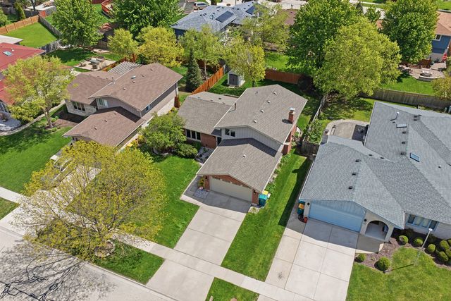 615 Driftwood Avenue, Romeoville, IL 60446