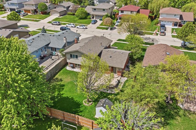 615 Driftwood Avenue, Romeoville, IL 60446