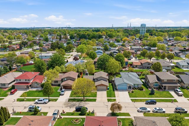 615 Driftwood Avenue, Romeoville, IL 60446