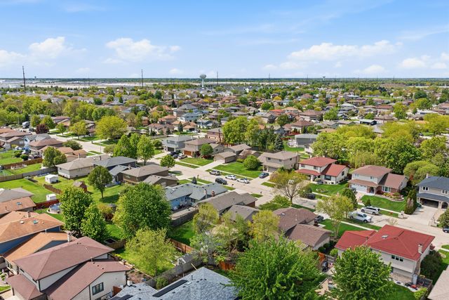 615 Driftwood Avenue, Romeoville, IL 60446