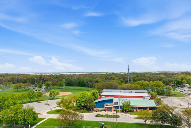 615 Driftwood Avenue, Romeoville, IL 60446