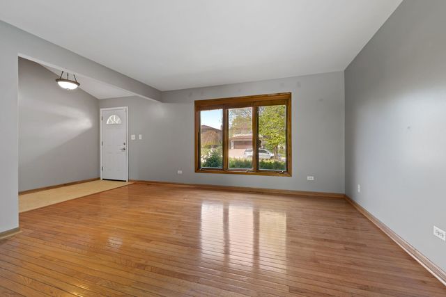 615 Driftwood Avenue, Romeoville, IL 60446