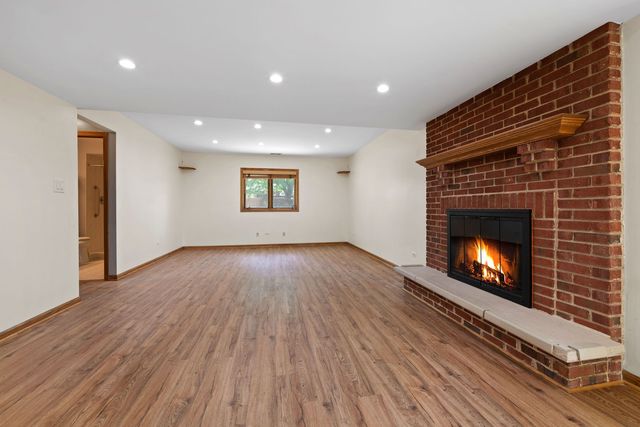 615 Driftwood Avenue, Romeoville, IL 60446