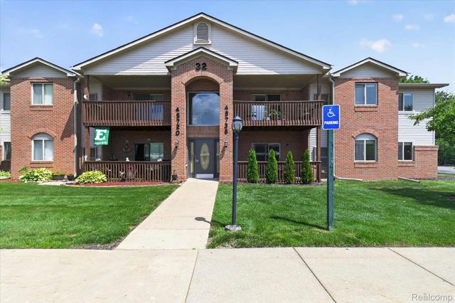 45720 Prairiegrass Court, Van Buren Charter Township, MI 48111