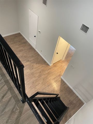 5018 San Jacinto Street 204, Dallas, TX 75206