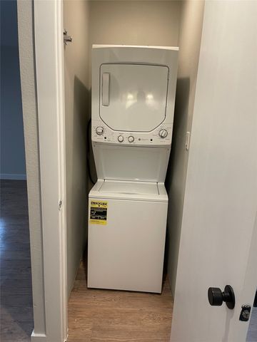 5018 San Jacinto Street 204, Dallas, TX 75206