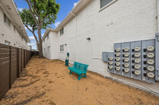 5018 San Jacinto Street 204, Dallas, TX 75206