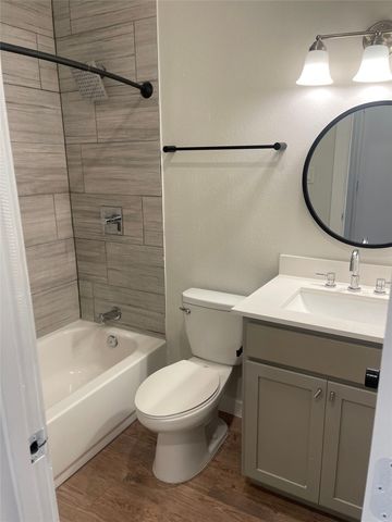 5018 San Jacinto Street 204, Dallas, TX 75206