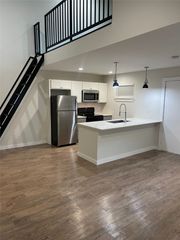 5018 San Jacinto Street 204, Dallas, TX 75206