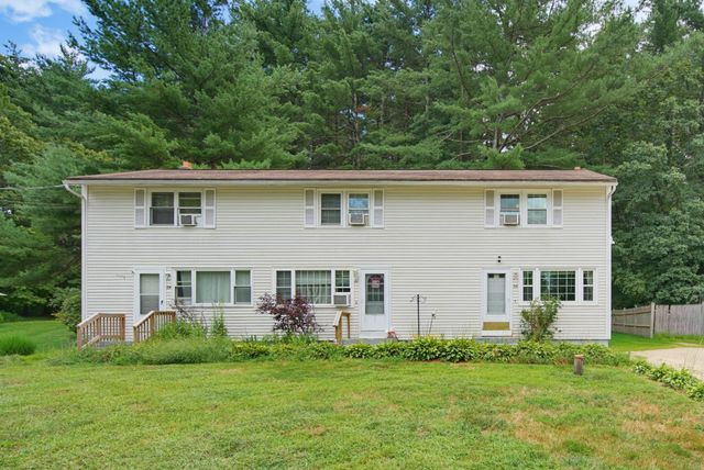 10 Woodburn Dr Apt C, Litchfield, NH 03052