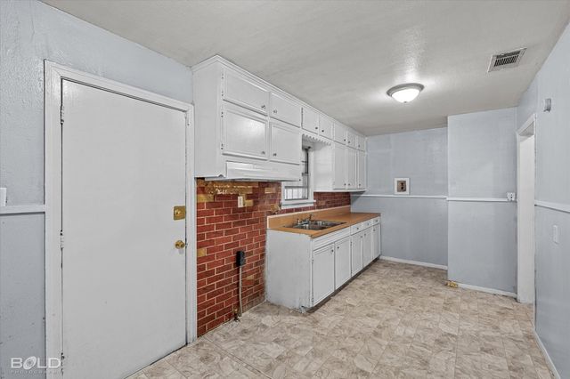 2754 Lakehurst Drive, Shreveport, LA 71108