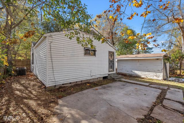 2754 Lakehurst Drive, Shreveport, LA 71108