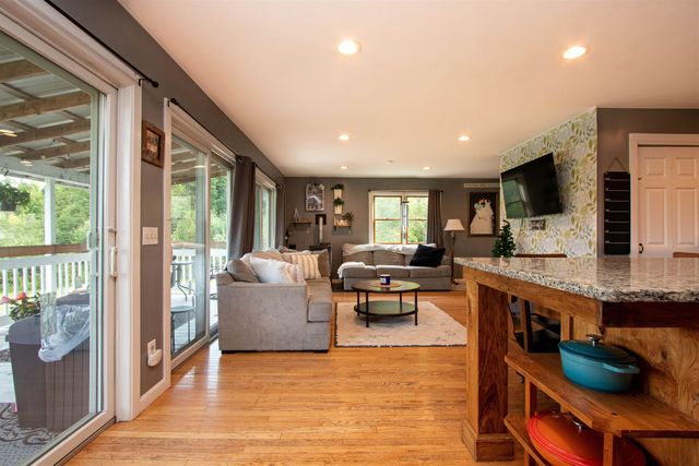 902 Vermont Route 16, Hardwick, VT 05843