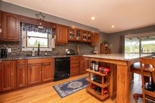 902 Vermont Route 16, Hardwick, VT 05843
