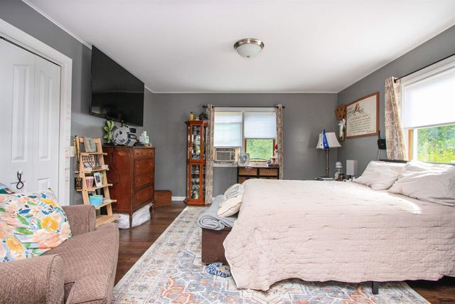 902 Vermont Route 16, Hardwick, VT 05843