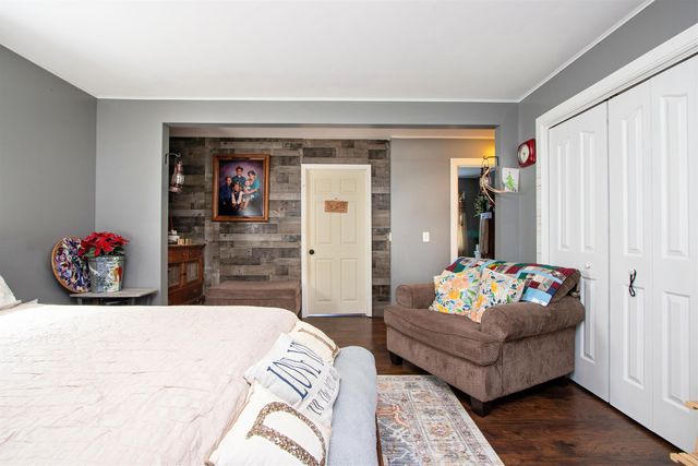 902 Vermont Route 16, Hardwick, VT 05843