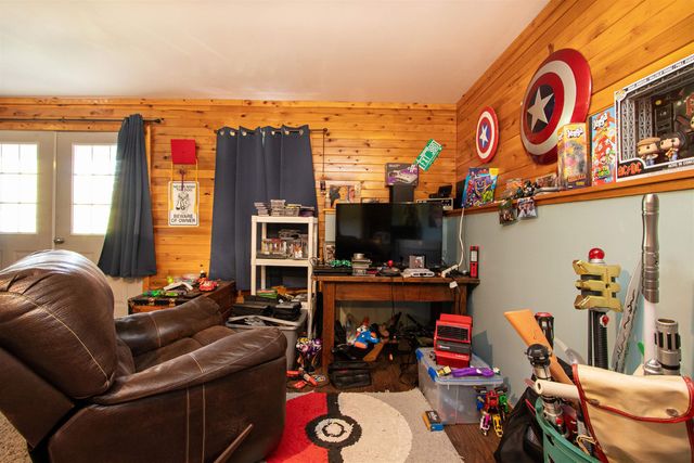 902 Vermont Route 16, Hardwick, VT 05843