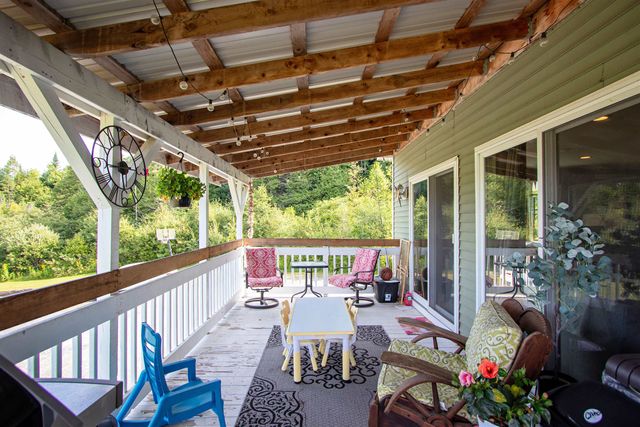 902 Vermont Route 16, Hardwick, VT 05843