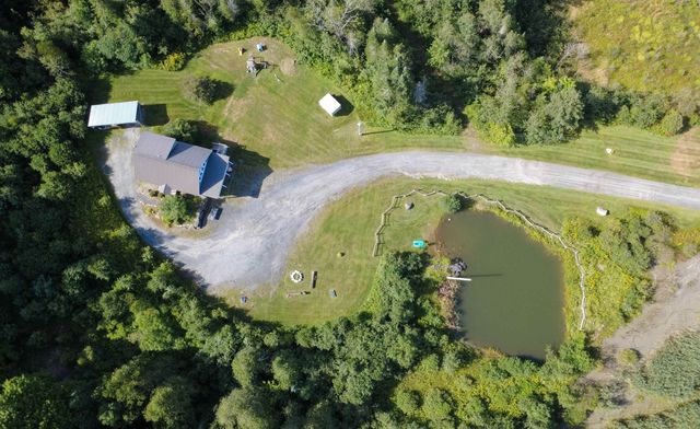 902 Vermont Route 16, Hardwick, VT 05843