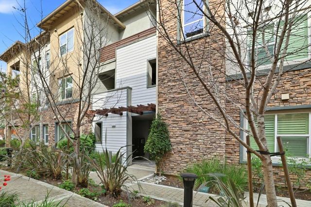 1120 Karby Terrace 203, Sunnyvale, CA 94089
