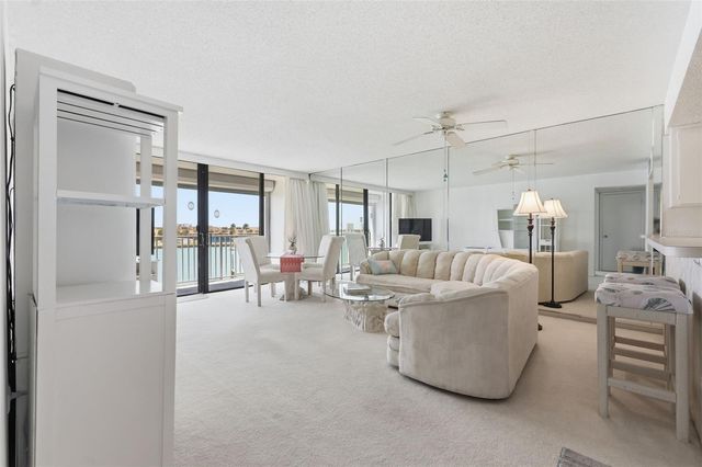 450 TREASURE ISLAND CAUSEWAY 310, Treasure Island, FL 33706