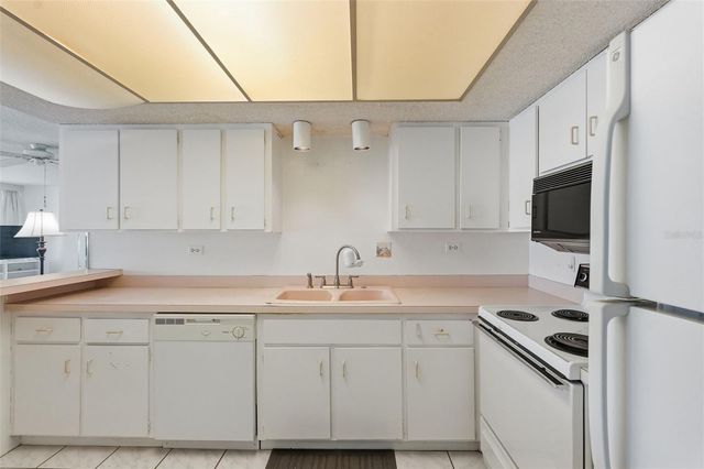 450 TREASURE ISLAND CAUSEWAY 310, Treasure Island, FL 33706