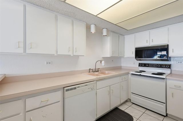 450 TREASURE ISLAND CAUSEWAY 310, Treasure Island, FL 33706