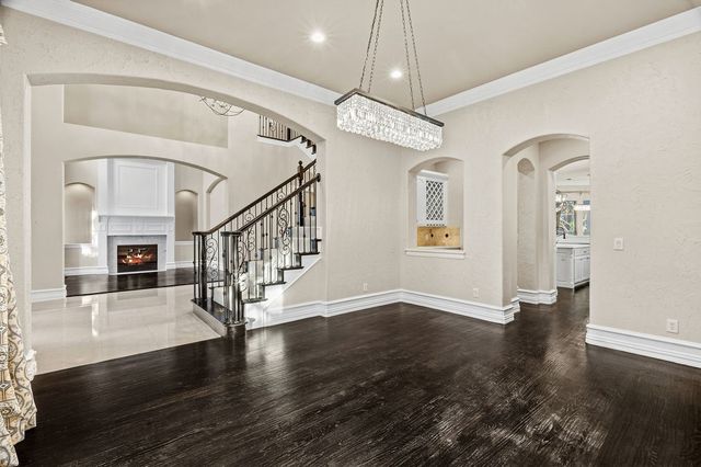 5601 S Woodcreek Circle, Mckinney, TX 75071