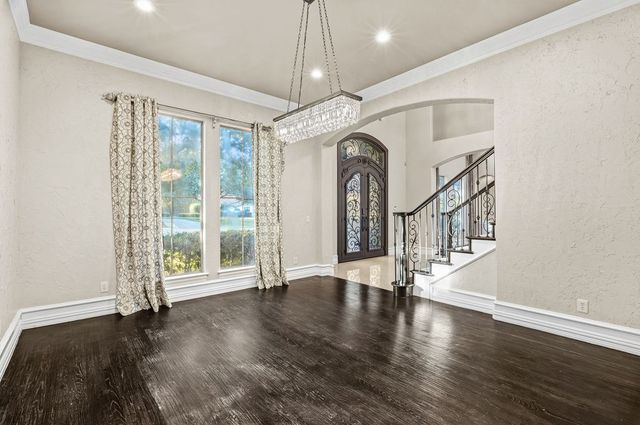 5601 S Woodcreek Circle, Mckinney, TX 75071