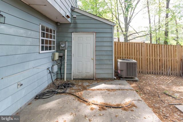 2583 ROBINSON PL, Waldorf, MD 20602