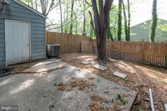 2583 ROBINSON PL, Waldorf, MD 20602