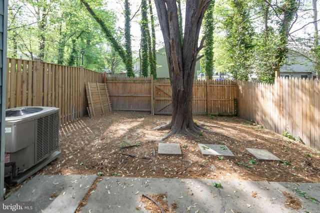 2583 ROBINSON PL, Waldorf, MD 20602