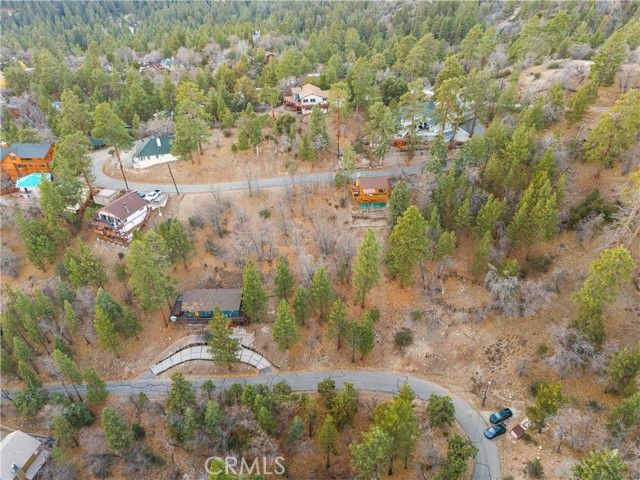 1237 Ridge Road, Fawnskin, CA 92333