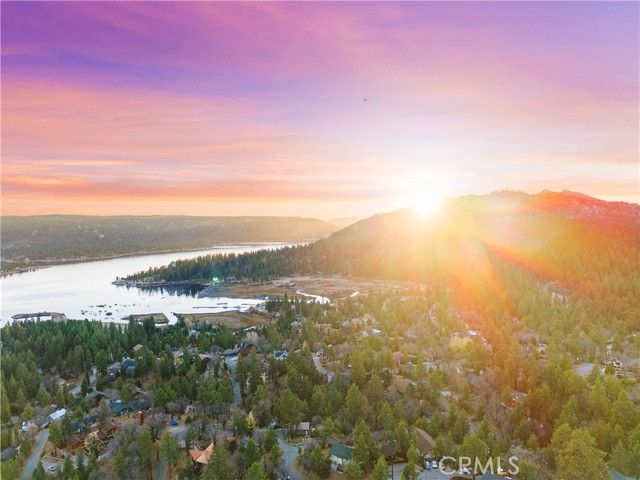 1237 Ridge Road, Fawnskin, CA 92333