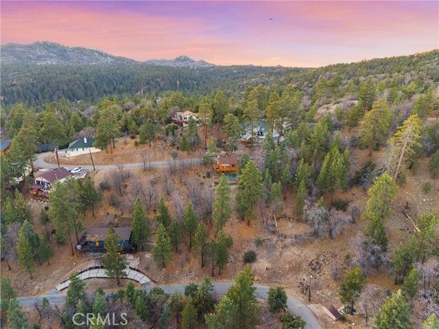 1237 Ridge Road, Fawnskin, CA 92333