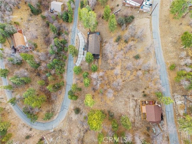 1237 Ridge Road, Fawnskin, CA 92333