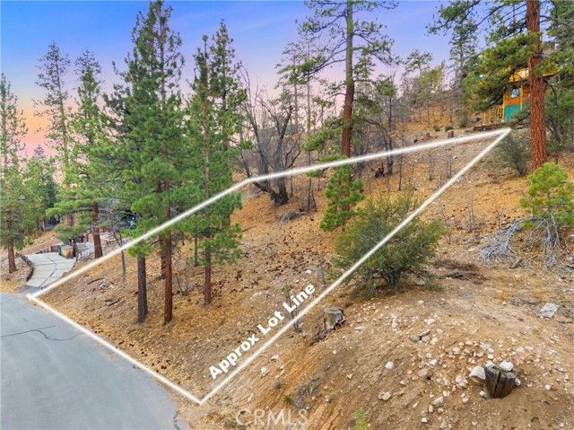 1237 Ridge Road, Fawnskin, CA 92333