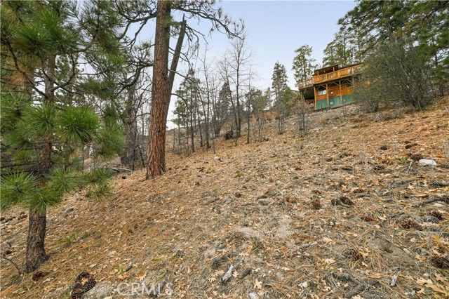 1237 Ridge Road, Fawnskin, CA 92333