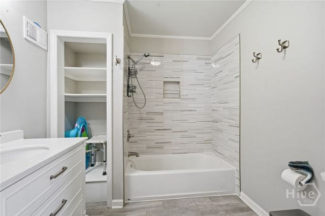 14 Redmond Avenue, Savannah, GA 31408