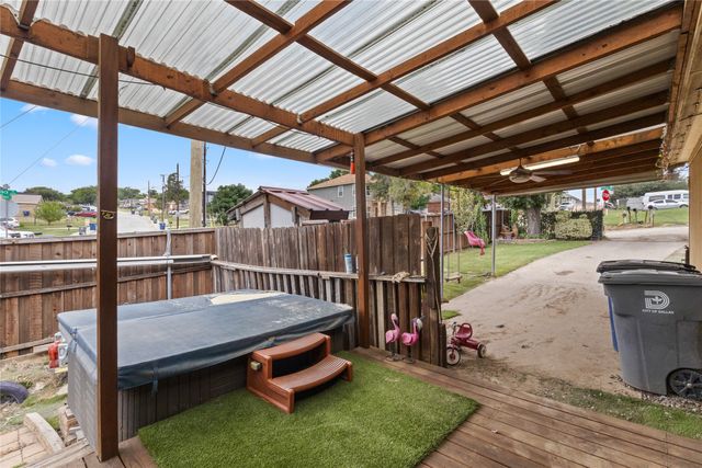 2802 Gooch Street, Dallas, TX 75241