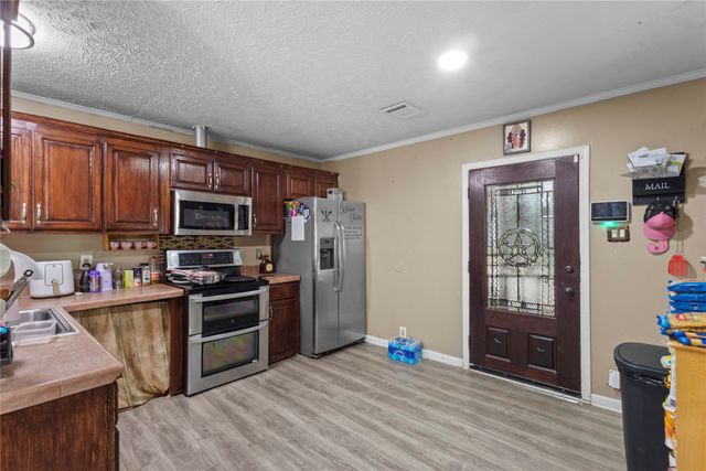 2802 Gooch Street, Dallas, TX 75241