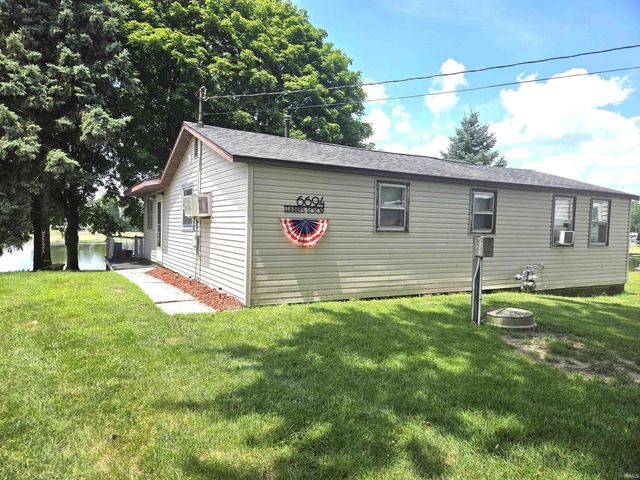 6694 N Harris Loop Road, Monon, IN 47959