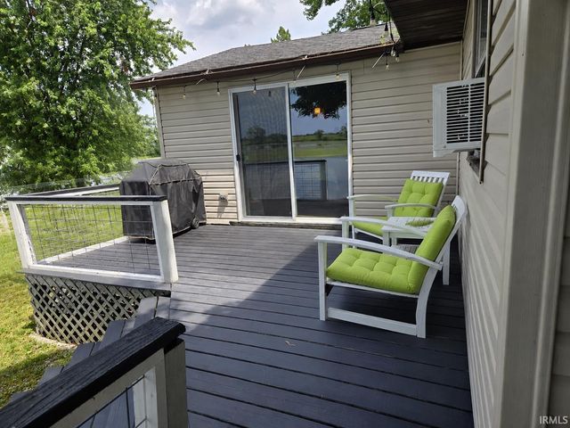 6694 N Harris Loop Road, Monon, IN 47959