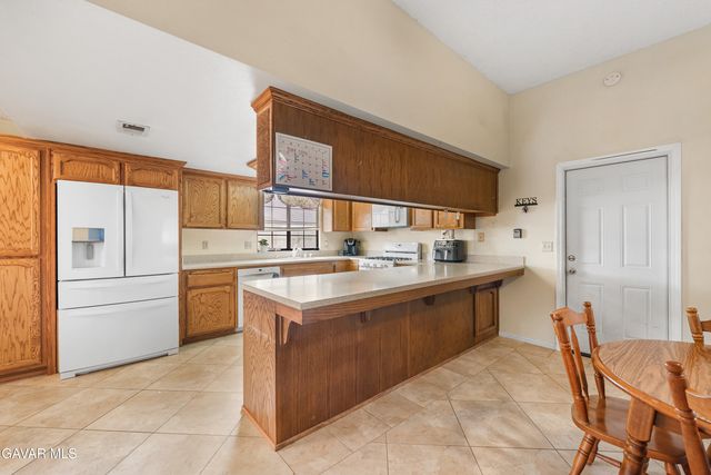 10349 Redwood Boulevard, California City, CA 93505