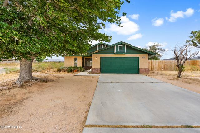 10349 Redwood Boulevard, California City, CA 93505