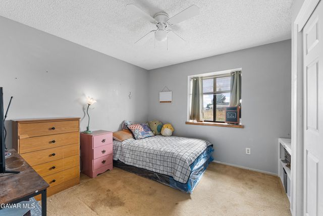 10349 Redwood Boulevard, California City, CA 93505