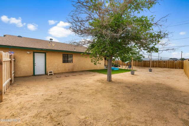 10349 Redwood Boulevard, California City, CA 93505