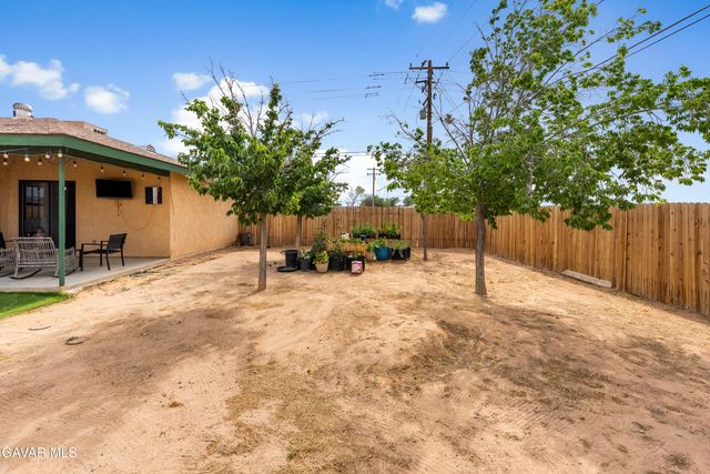 10349 Redwood Boulevard, California City, CA 93505